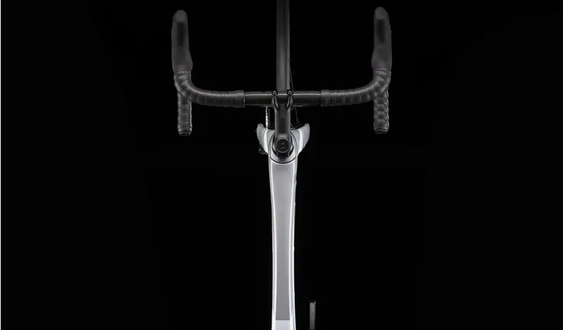 Trek Emonda SL 7 Road Bike in White-4